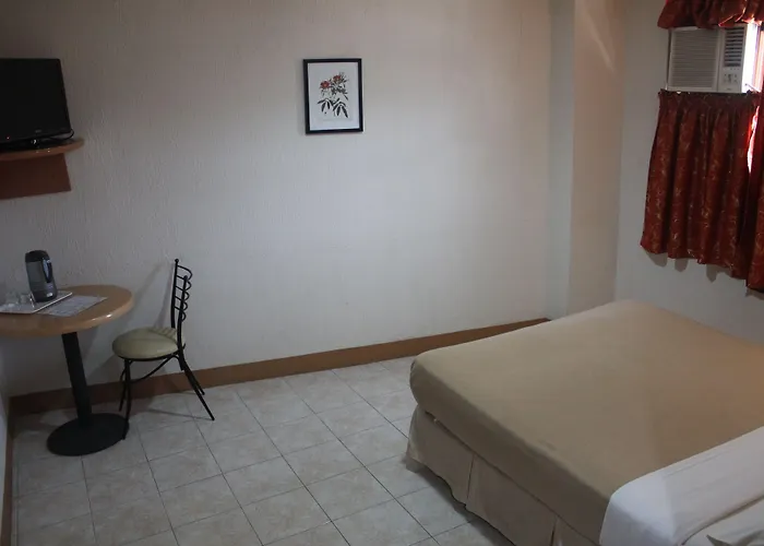 Elegant Circle Hotel Cebu