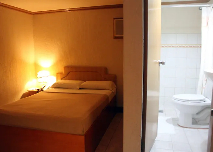 Elegant Circle Hotel