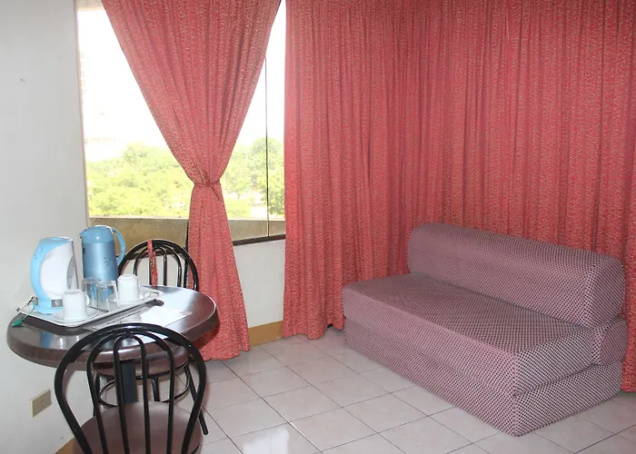 Hotel Elegant Circle 3*
