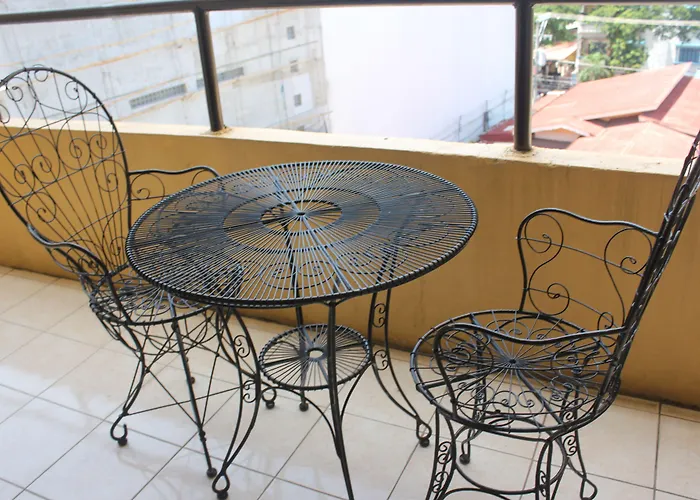Elegant Circle 3* Cebu