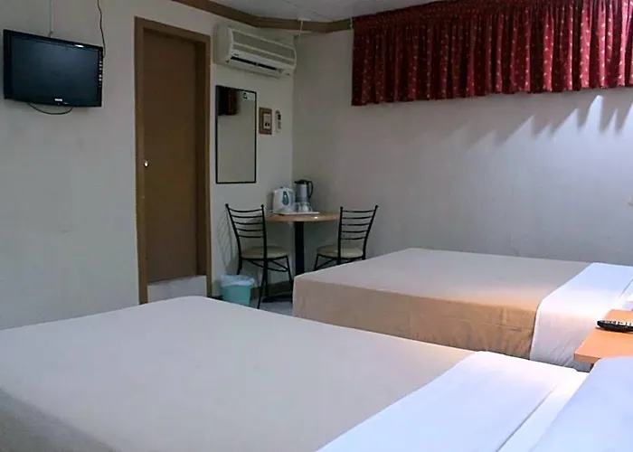 Elegant Circle Hotel 3*