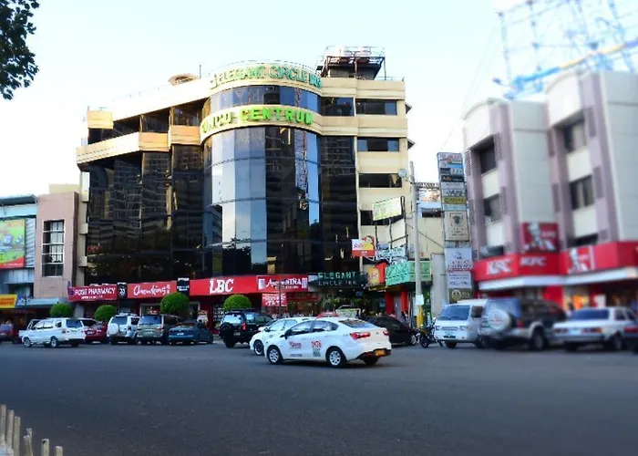 Elegant Circle Hotel 3*