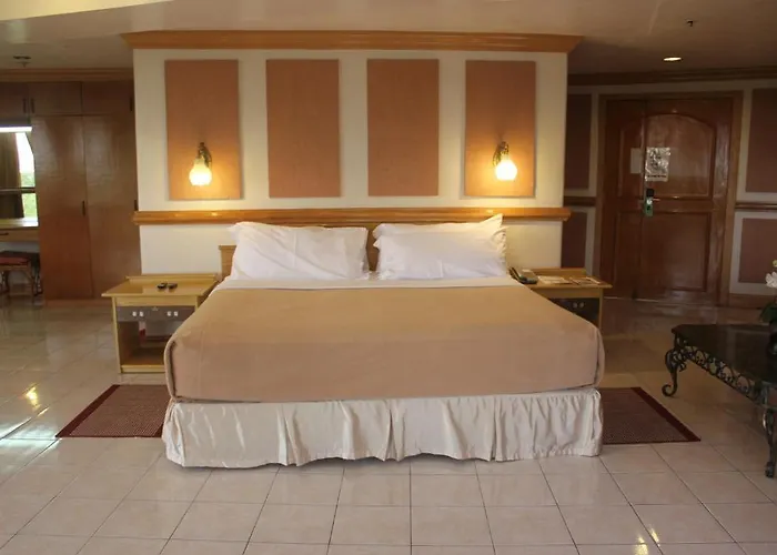 Elegant Circle Cebu